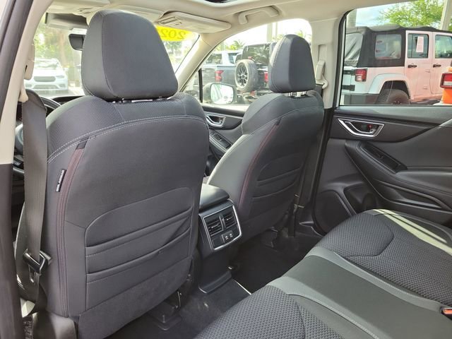Used 2022 White Subaru Premium image 10