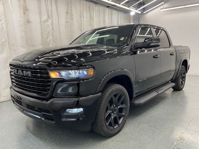 New 2026 Diamond Black Crystal Pearl-Coat Exterior Paint RAM Laramie image 4