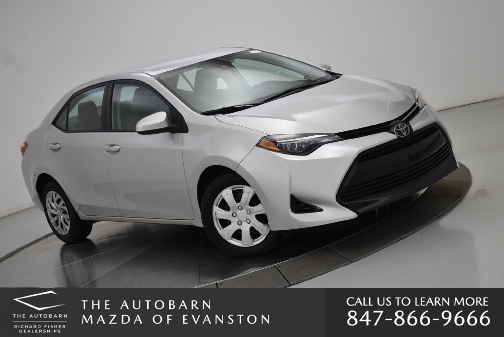 Used 2018 Toyota Corolla LE with VIN 2T1BURHE1JC039933 for sale in Evanston, IL