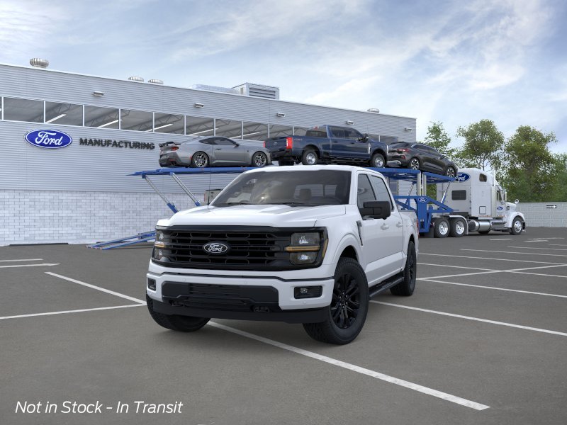 New 2026 Oxford White Ford XLT image 2