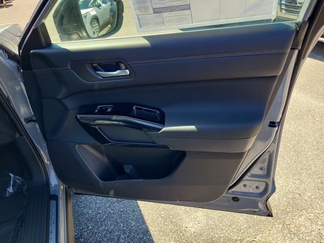 New 2026 Nissan Pathfinder Platinum