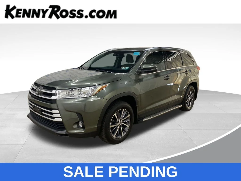 Used 2019 Green Toyota XLE image 1