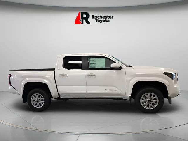 Used 2025 White Toyota SR5 image 2