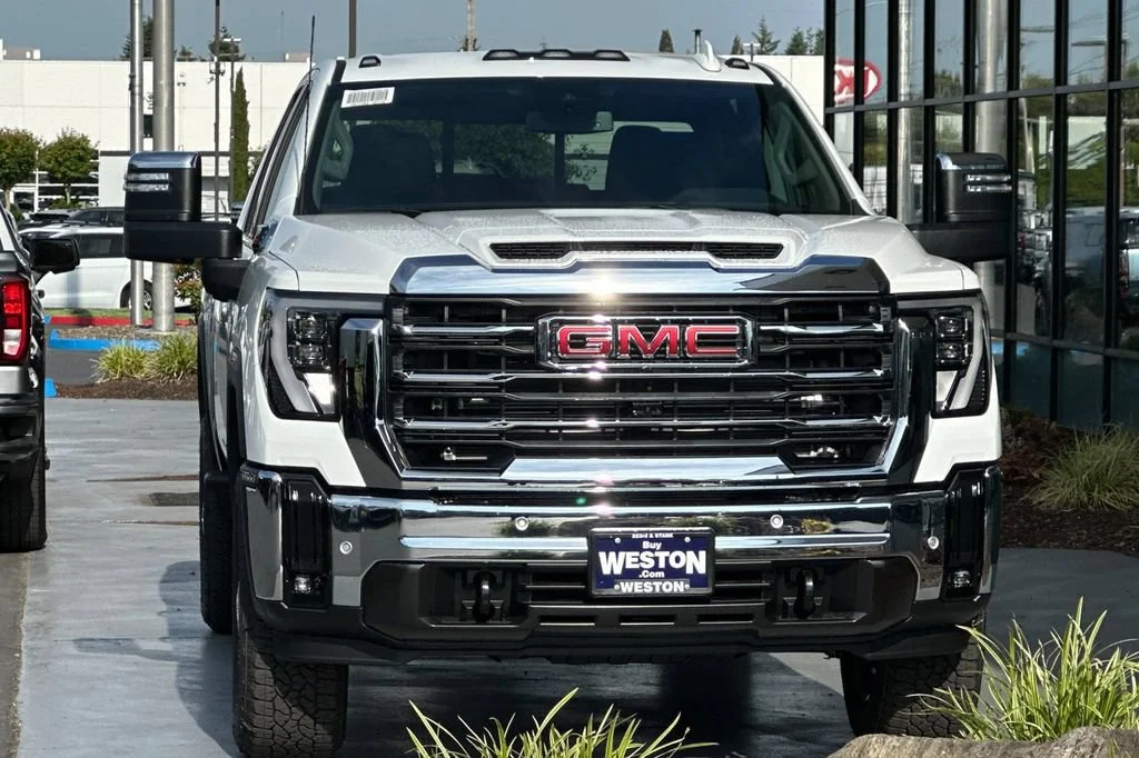 2025 GMC Sierra 2500HD SLT - Photo 6