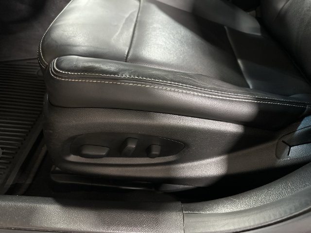 Used 2017 Gray Cadillac 2.0L Turbo Luxury image 18