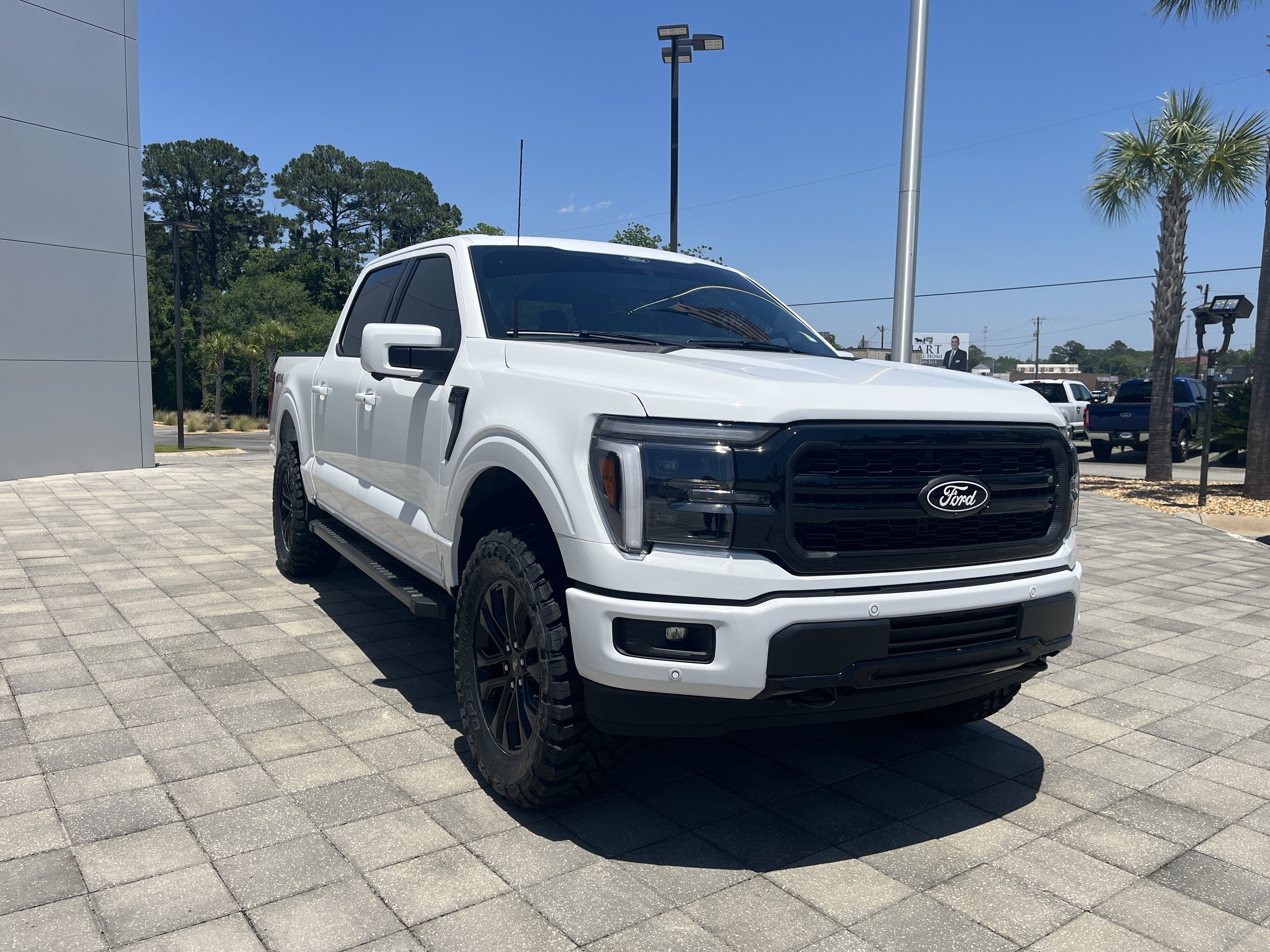New 2026 Oxford White Ford Lariat® image 8