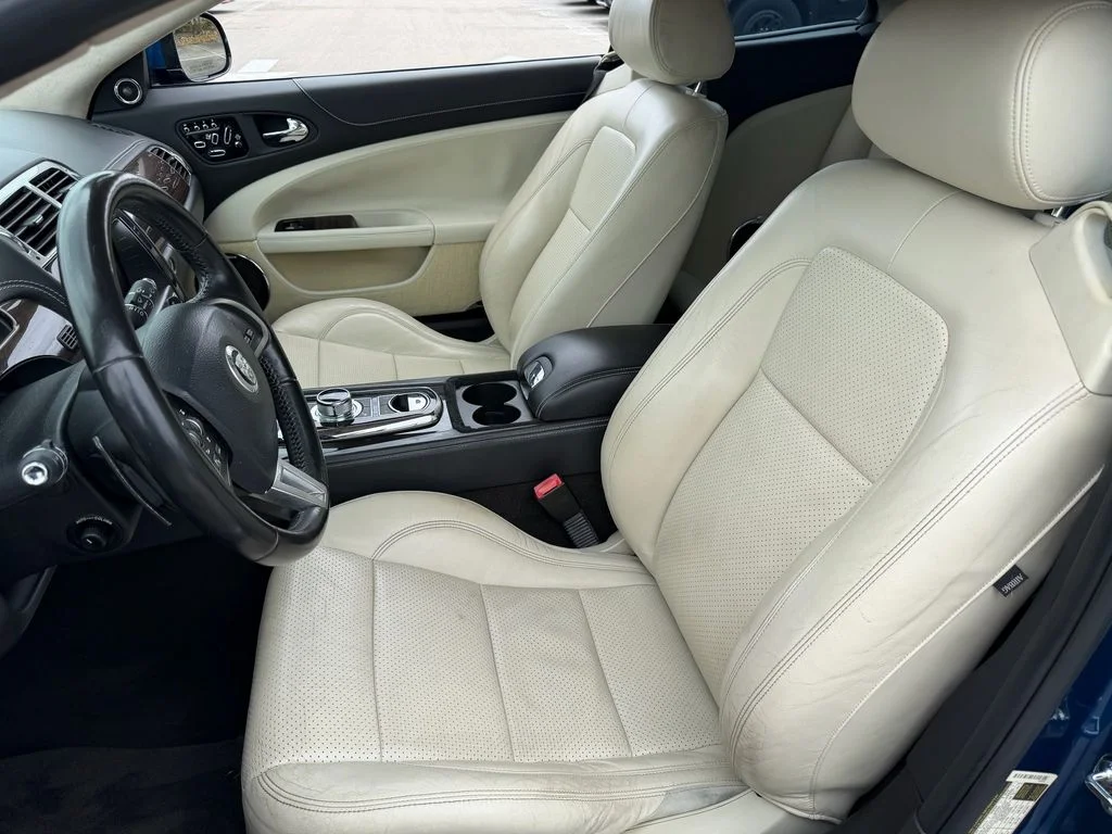 Used 2013 Blue Jaguar Base image 10