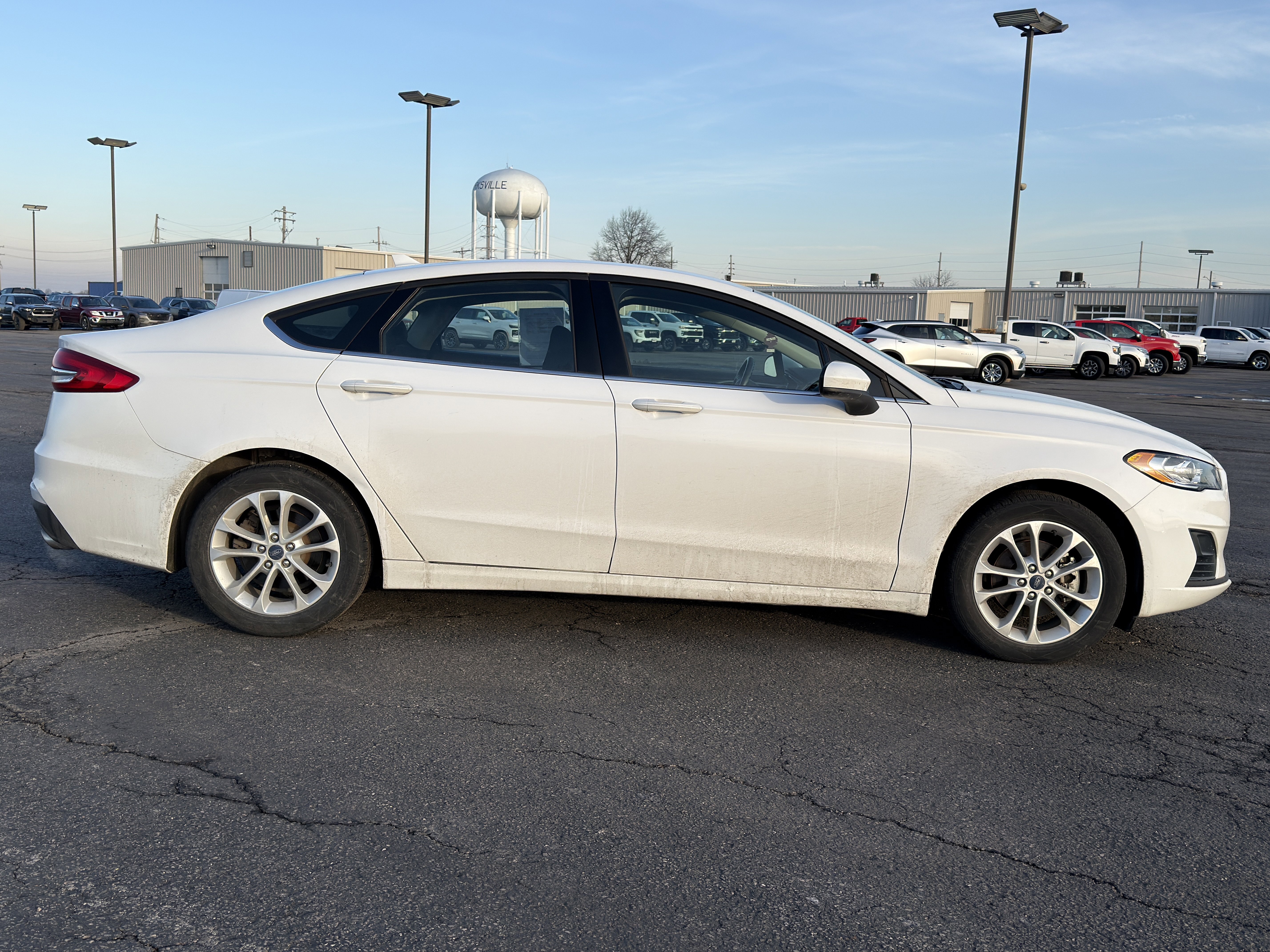 Used 2020 Ford Fusion SE with VIN 3FA6P0HD3LR186589 for sale in Kirksville, MO