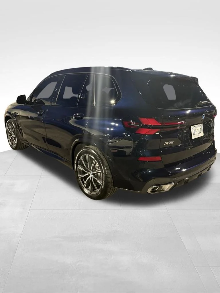 Used 2026 Black BMW xDrive50e image 4