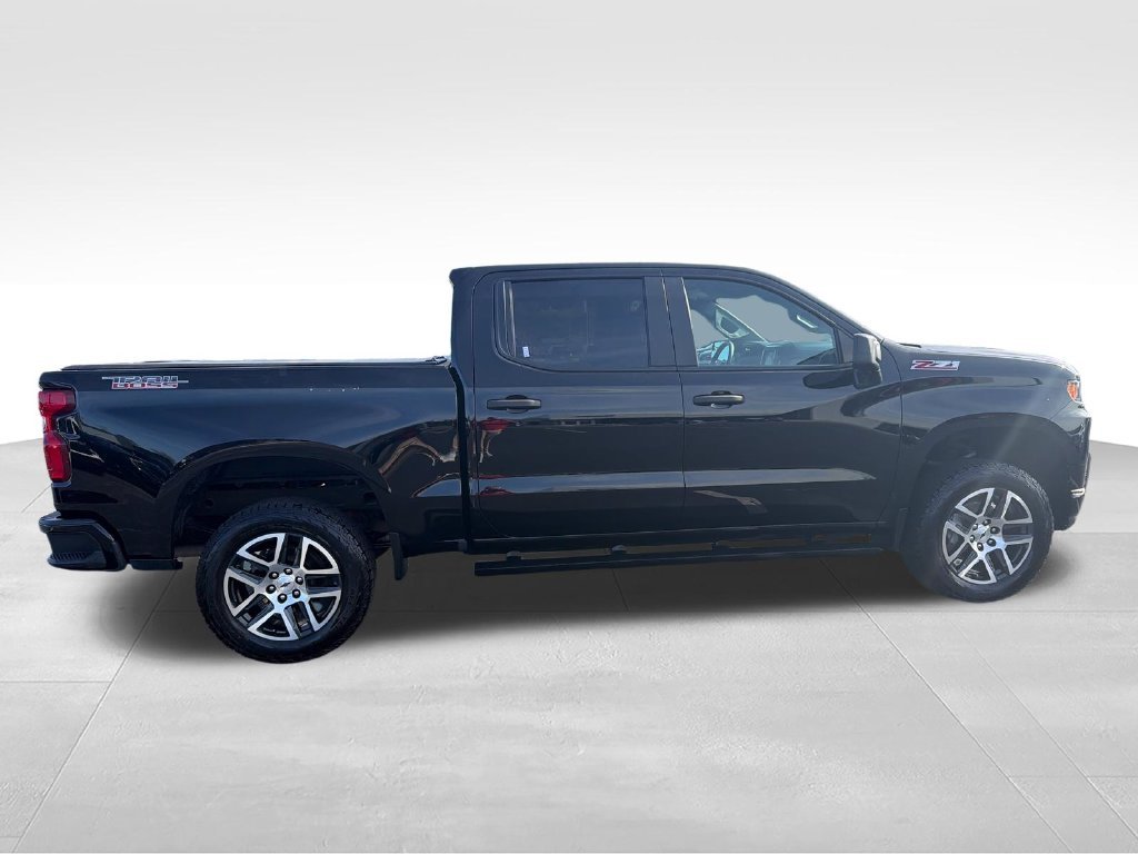 Used 2020 Black Chevrolet Custom Trail Boss image 6