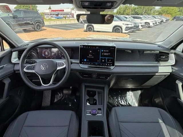 New 2026 Platinum Gray Metallic Volkswagen 2.0T SE image 10