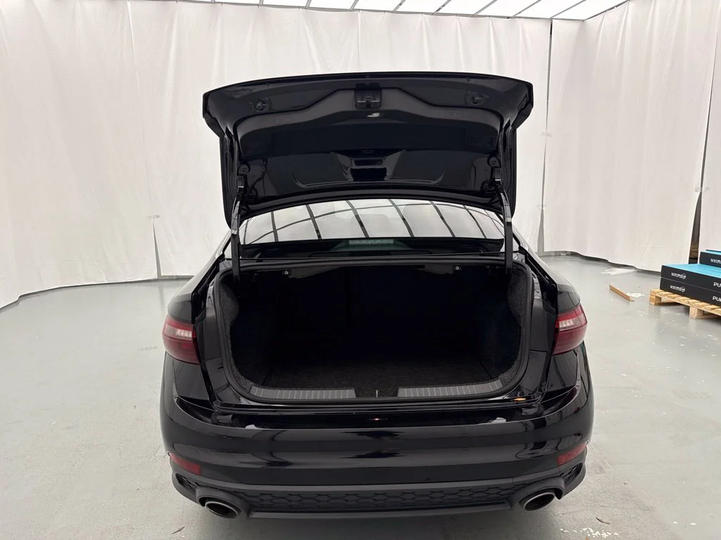 2022 Volkswagen Jetta GLI 2.0T AUTOBAHN 4dr Car Slide 7
