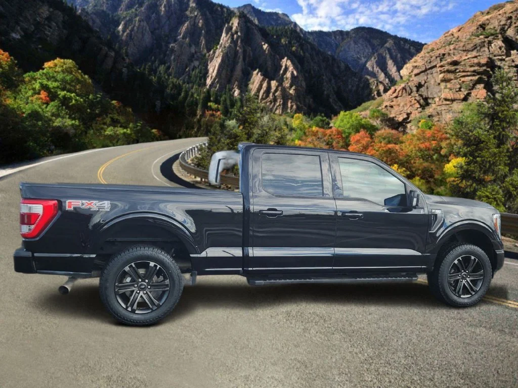 Used 2021 Black Ford Lariat image 2