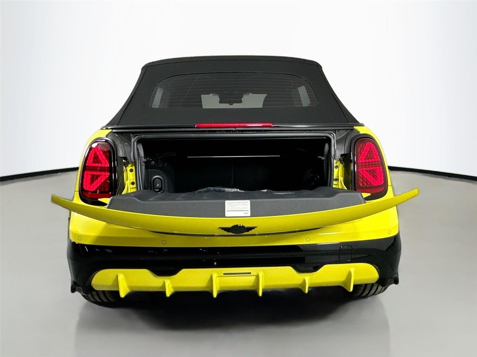 New 2026 Sunny Side Yellow MINI Iconic image 24