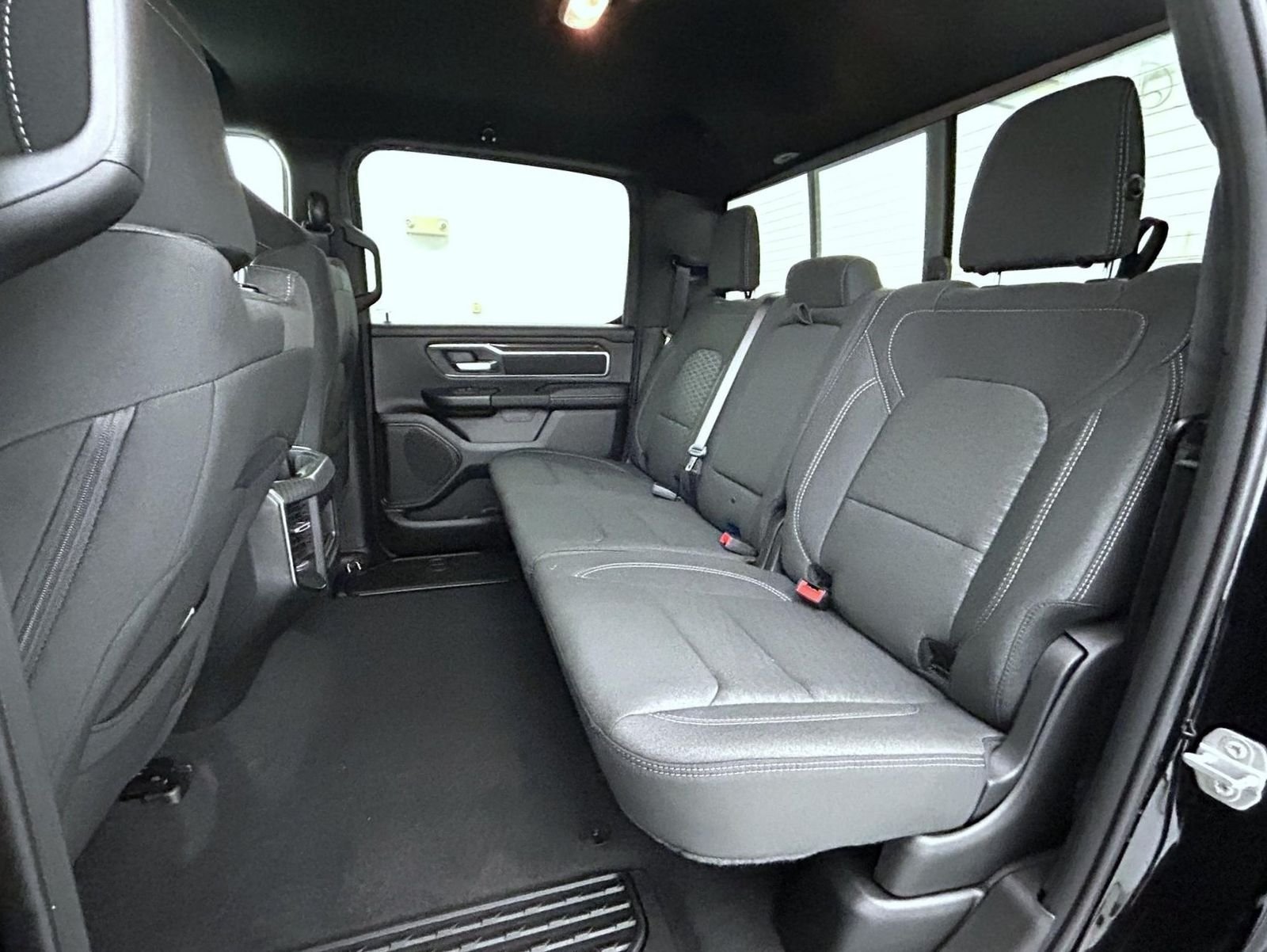 New 2026 Diamond Black Crystal Pearl-Coat Exterior Paint RAM Big Horn/Lone Star image 19