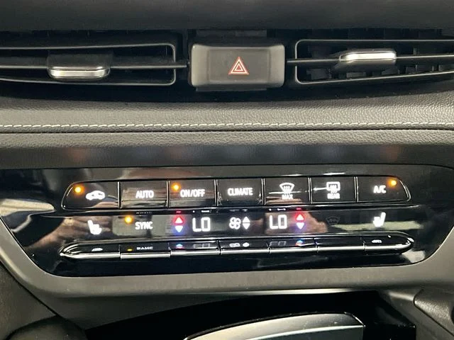 2023 Buick Envision Essence - Photo 25
