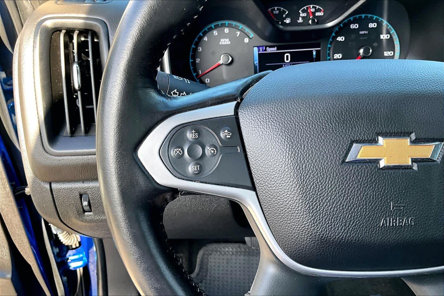 Used 2018 Kinetic Blue Chevrolet 2WD LT image 26