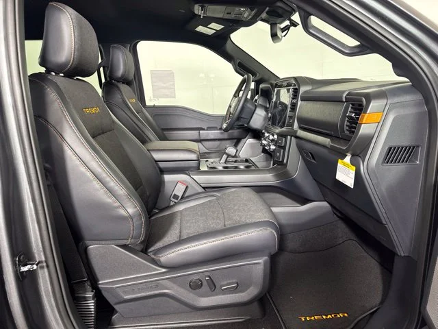 New 2026 Carbonized Gray Metallic Ford Tremor image 4