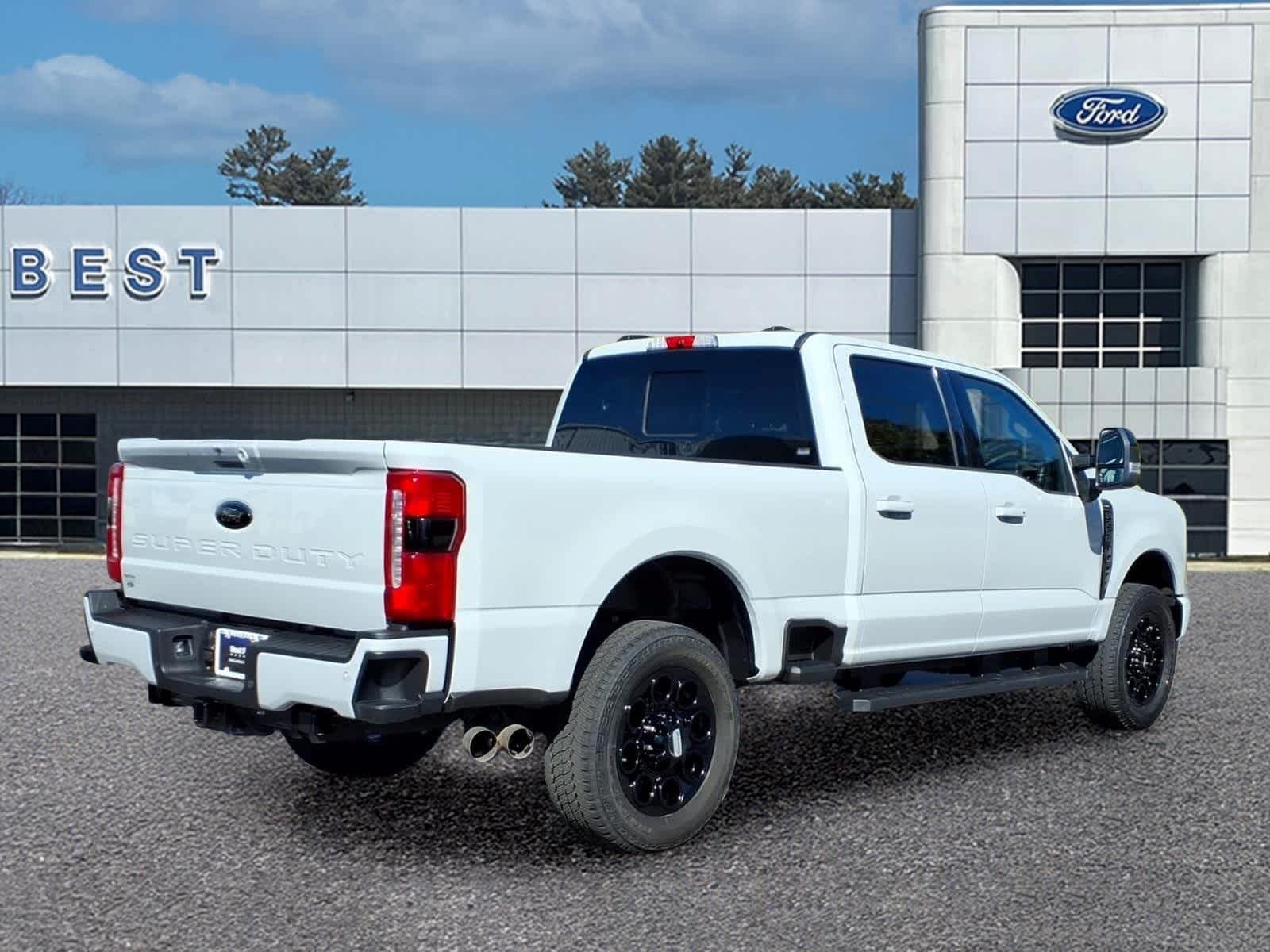 Used 2025 Avalanche Ford LARIAT image 7