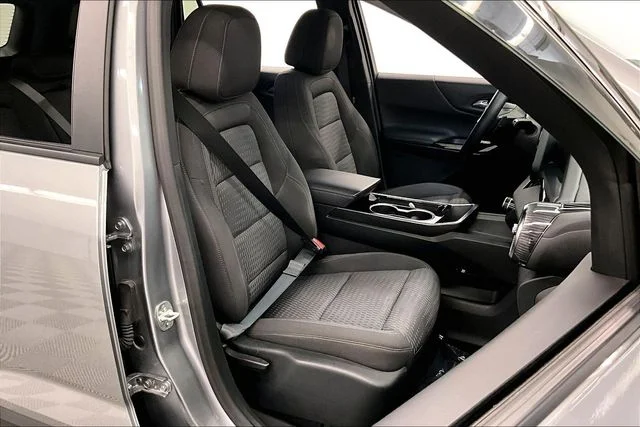 Used 2025 Sterling Gray Metallic Chevrolet LT image 8