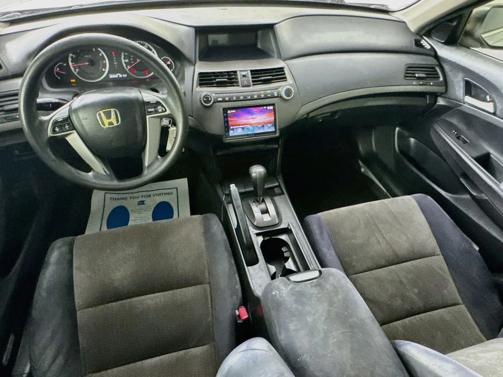 Used 2008 Silver Honda LX image 24