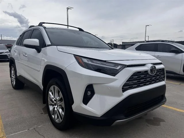 2025 Toyota RAV4 Limited FWD's photo