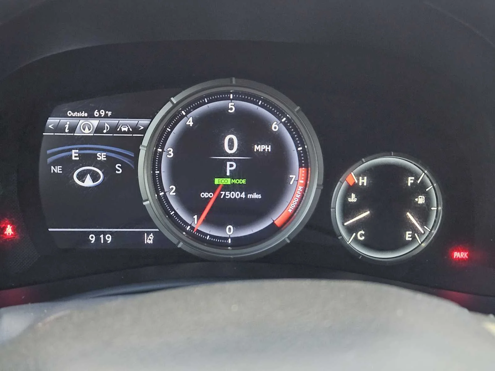 Certified Used 2020 ULTRA WHITE Lexus F SPORT image 10