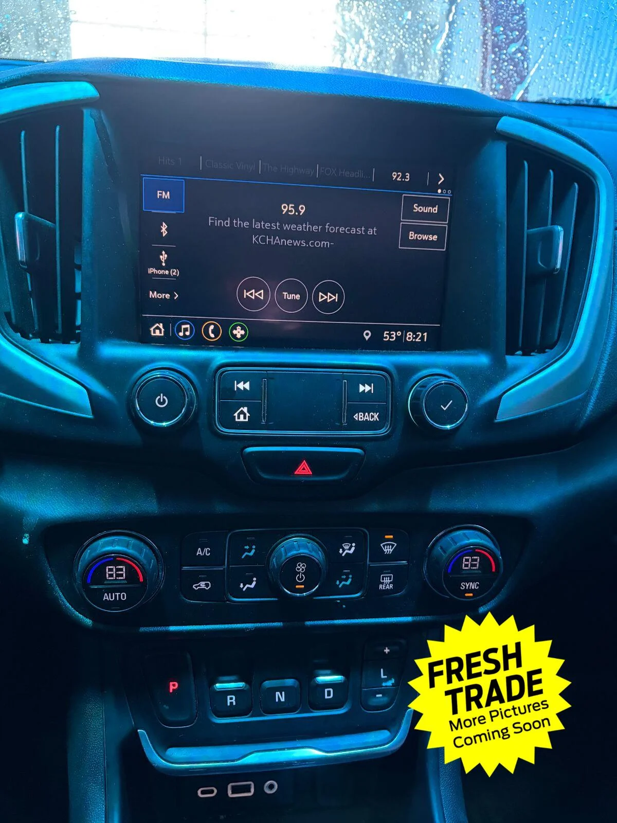 Used 2019 Graphite Gray Metallic GMC SLT image 9