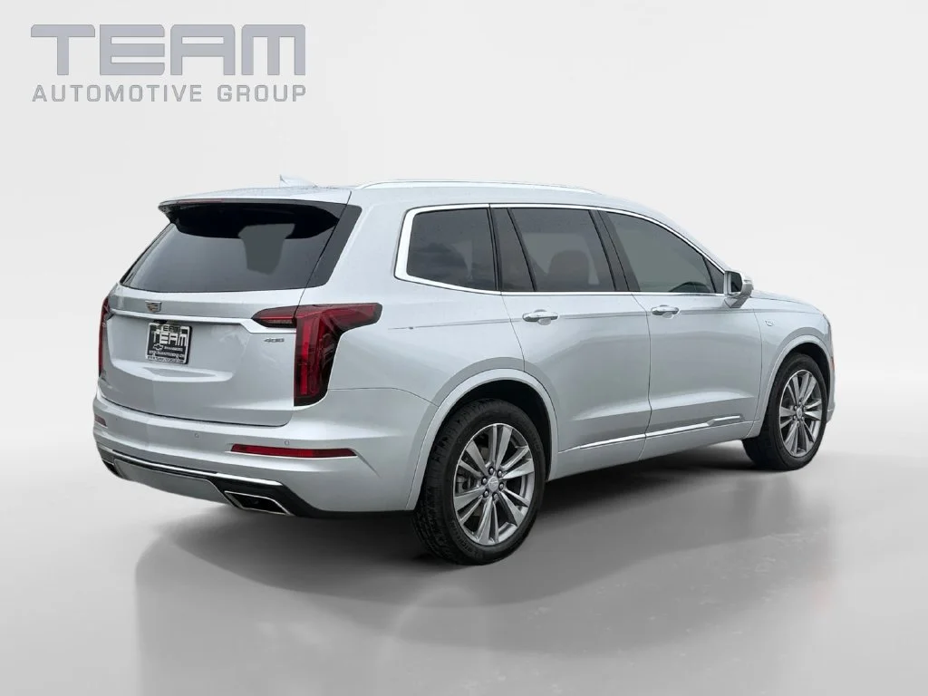 Used 2020 RADIANT SILVER METALLIC Cadillac FWD Premium Luxury image 7