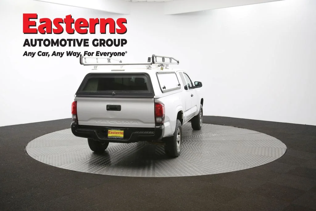 Used 2019 White Toyota SR image 34