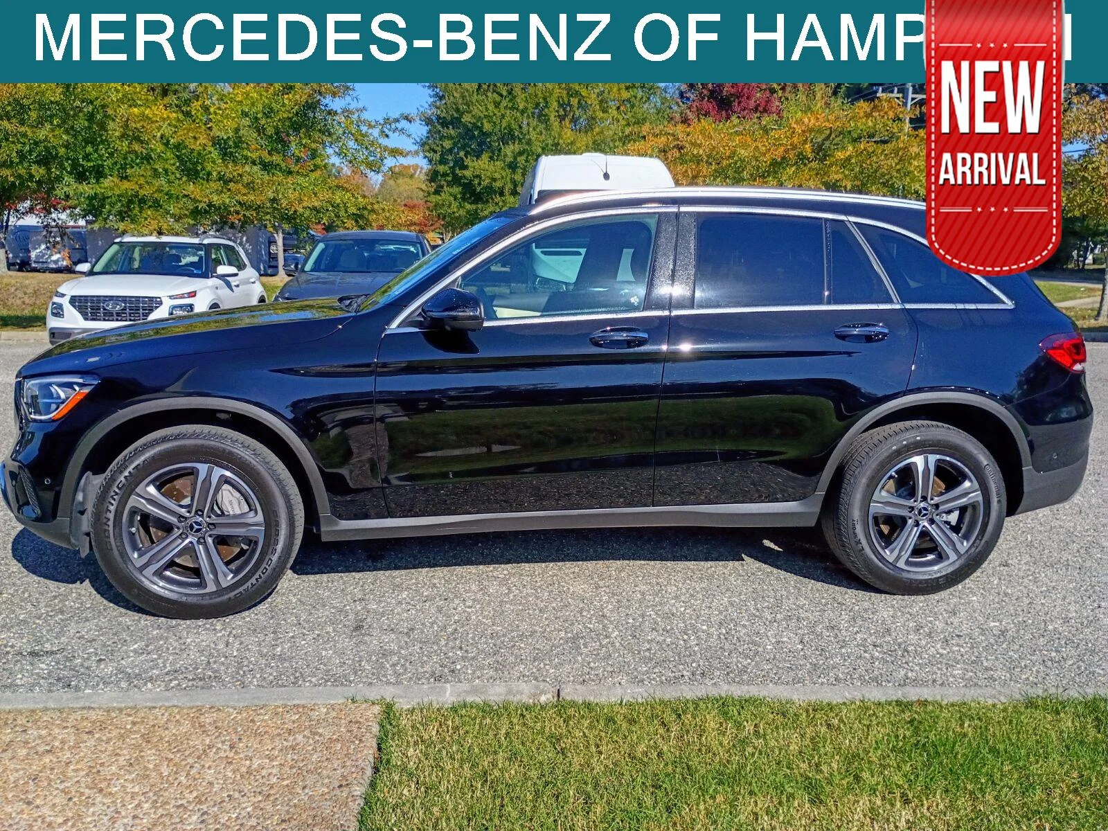 Used 2022 Black Mercedes-Benz GLC 300 image 1