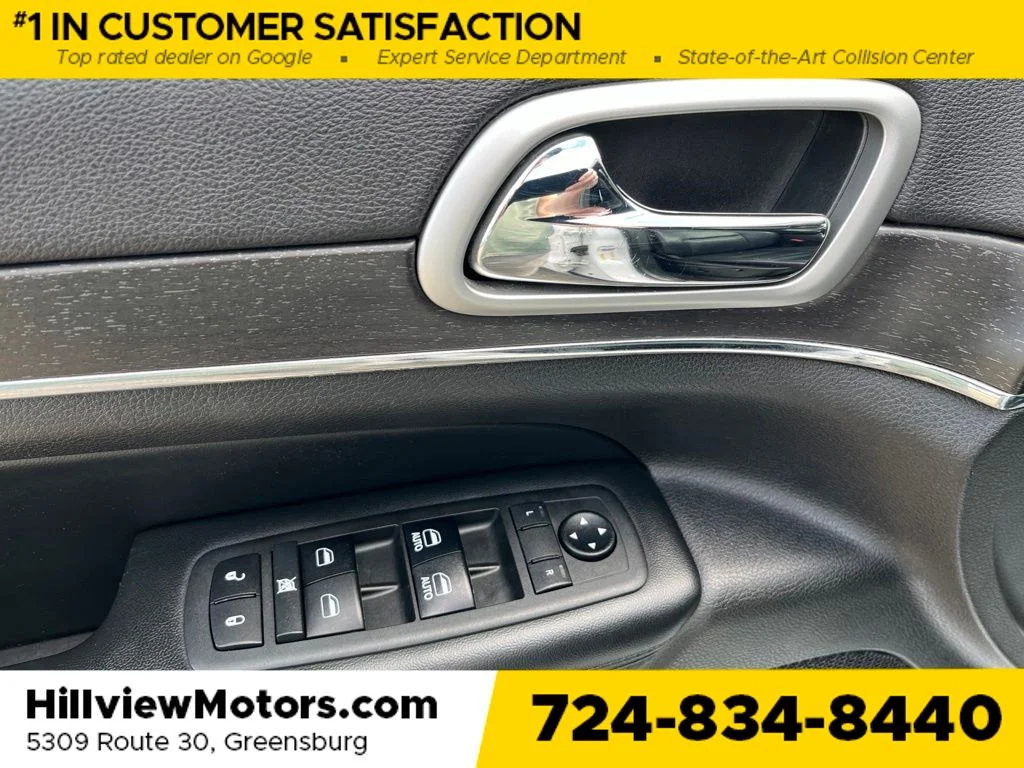 Used 2018 Bright White Clearcoat Jeep Limited image 15
