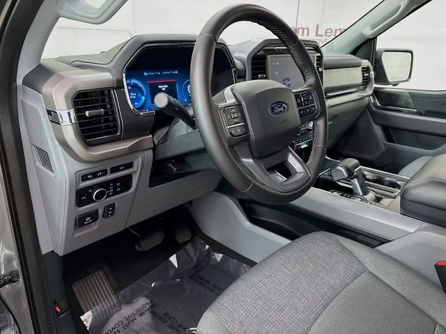 Used 2024 Gray Metallic Ford XLT image 9
