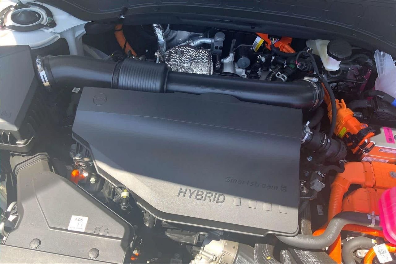 New 2026 Creamy White Pearl Hyundai SEL 8P image 17