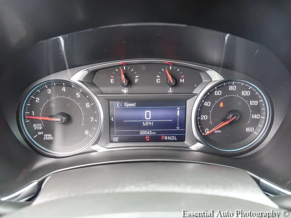 Used 2024 Lakeshore Blue Metallic Chevrolet LT image 4