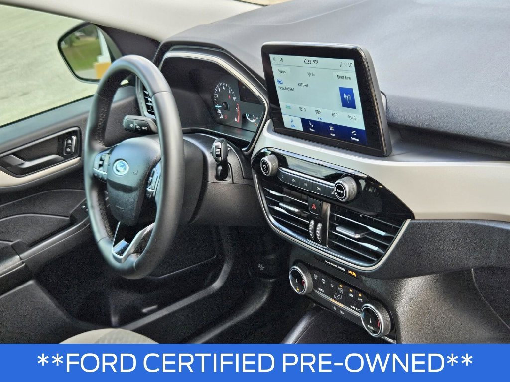 Used 2022 Gray Ford SE image 12