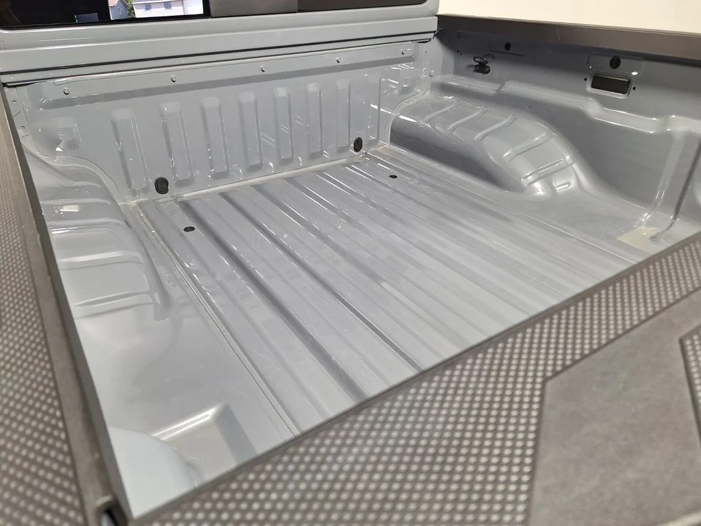 Used 2025 Boulder Gray Nissan PRO-X image 24