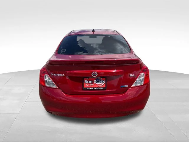 Used 2014 Red Nissan 1.6 SL image 6