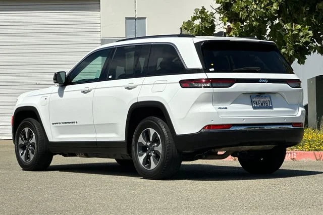Used 2024 White Jeep 4xe image 6