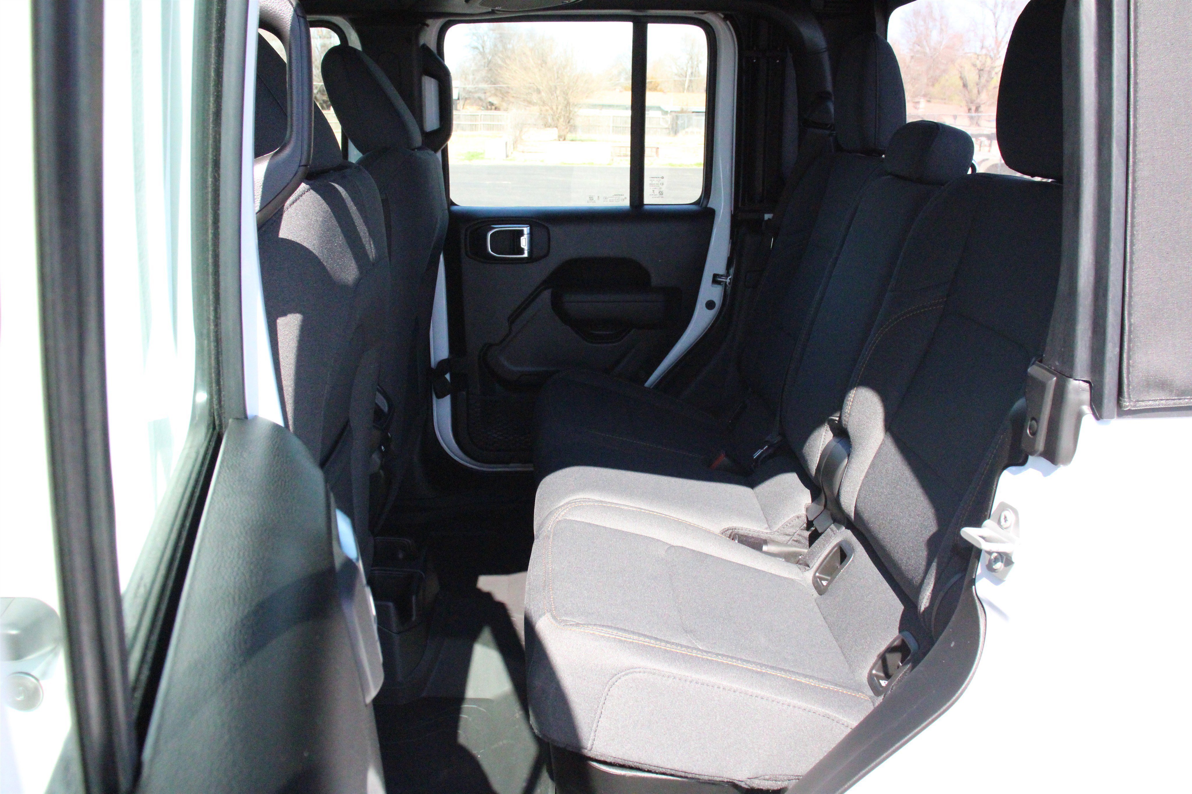 New 2026 Bright White Clear-Coat Exterior Paint Jeep Sport image 24