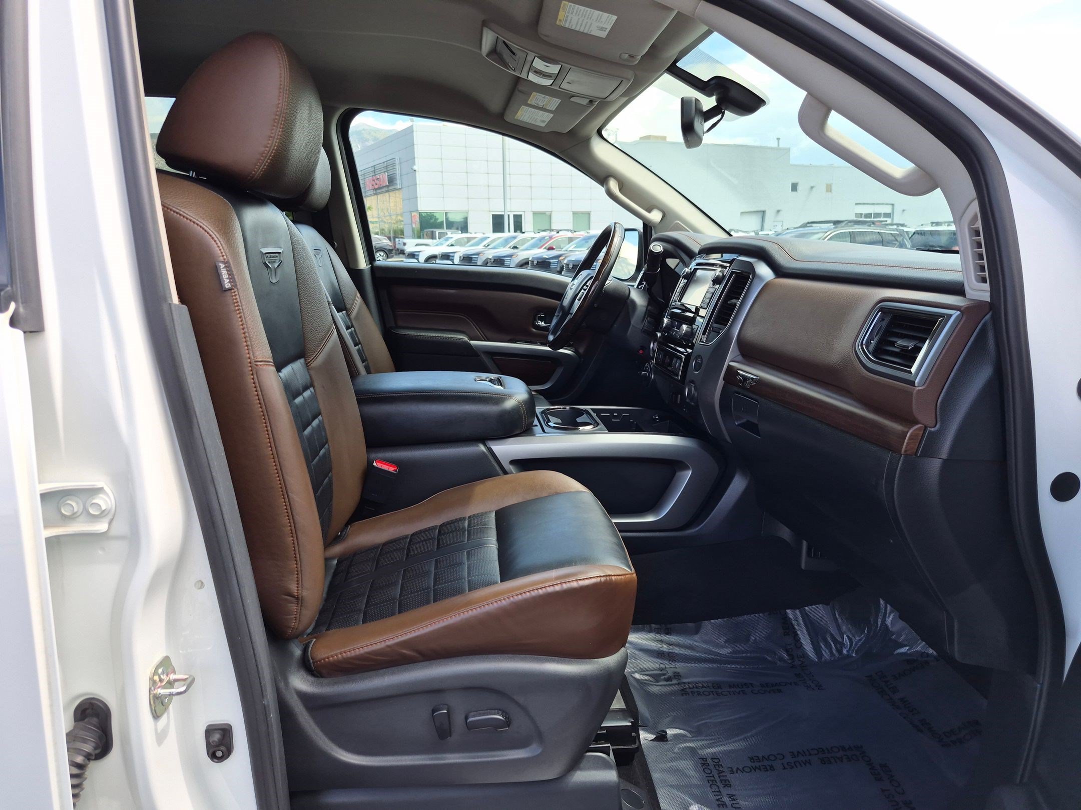 Used 2018 Pearl White Nissan Platinum Reserve image 31