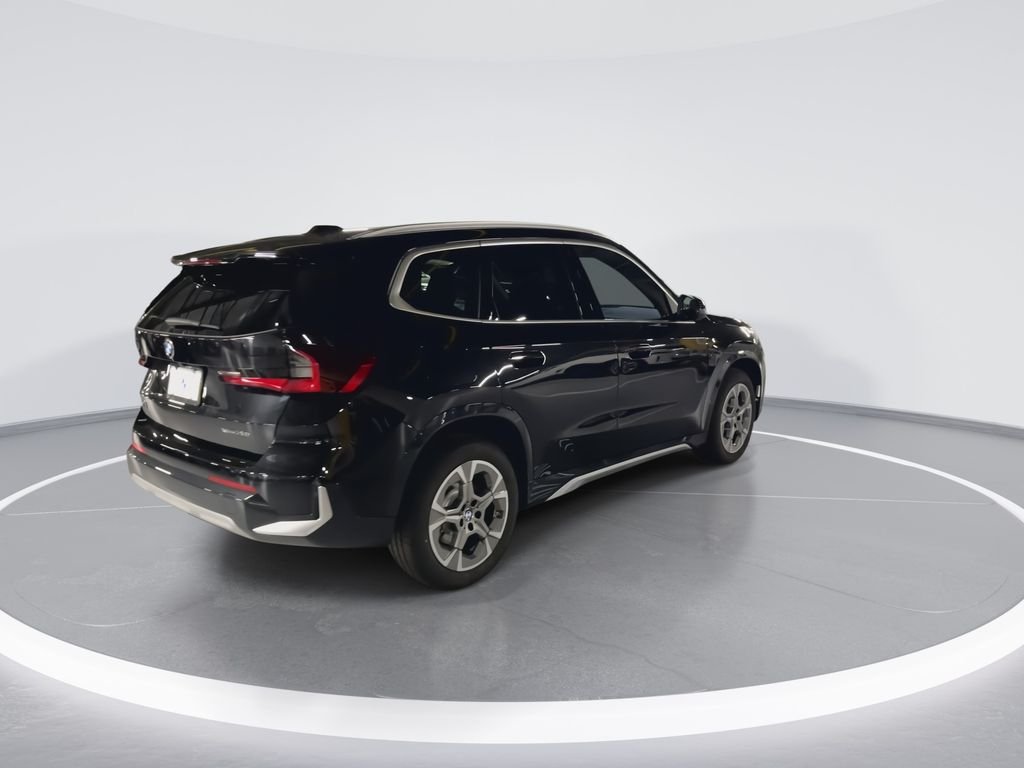 Used 2026 Black BMW xDrive28i image 8