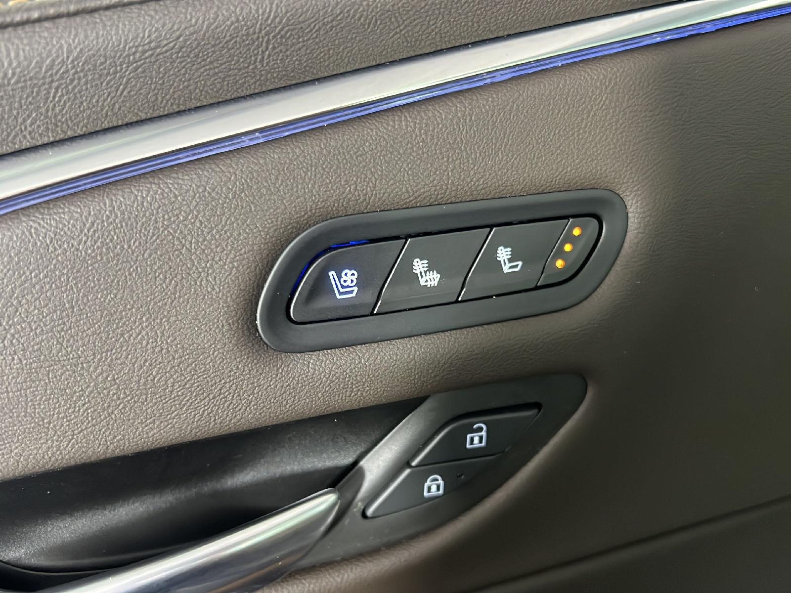 Used 2022 Dark Moon Blue Metallic Cadillac Premium Luxury image 26