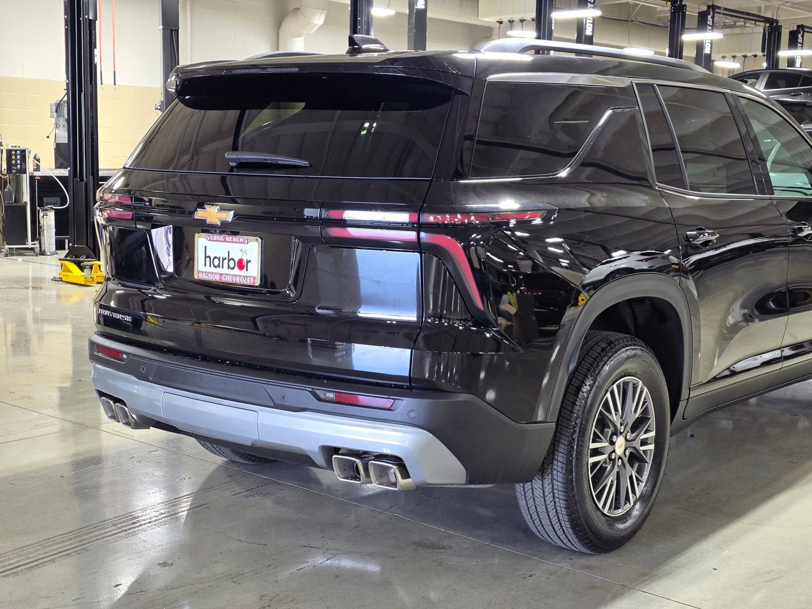 2026 Chevrolet Traverse LT - Photo 11