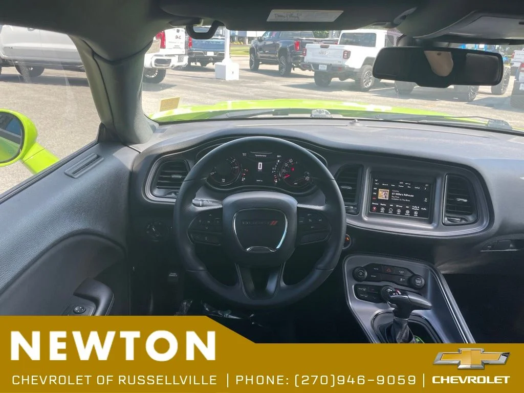 Used 2023 Sublime Metallic Dodge SXT image 18