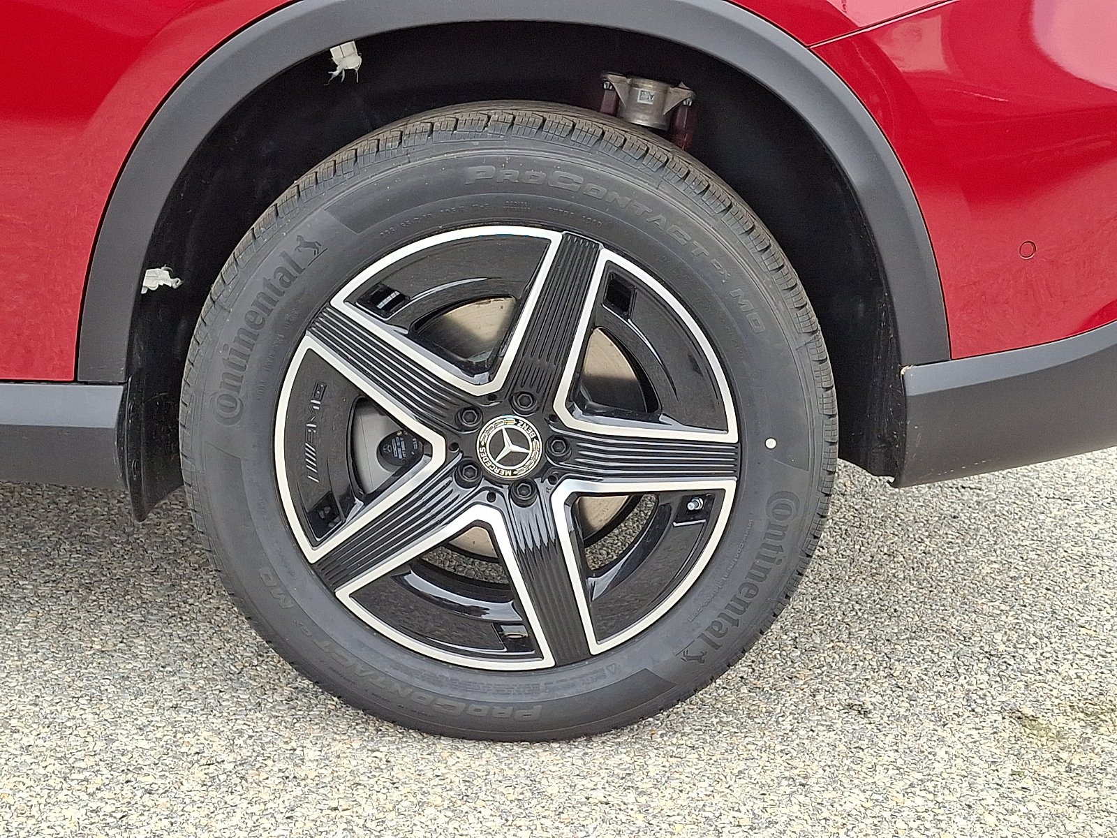 New 2026 MANUFAKTUR Patagonia Red Metallic Mercedes-Benz GLC 300 image 7