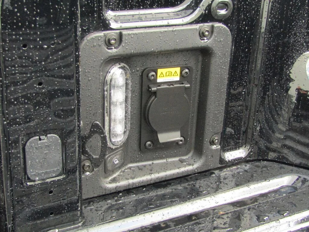 New 2026 Shadow Black Ford XLT image 11