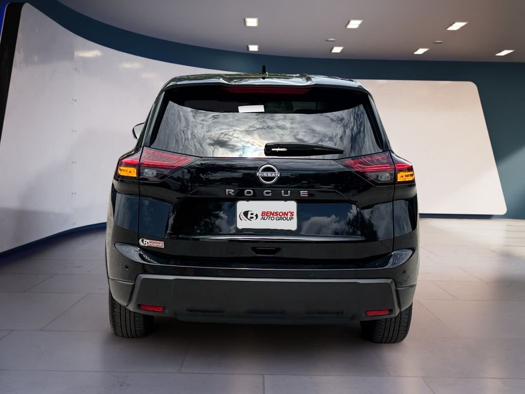 Used 2025 Black Nissan SV image 4