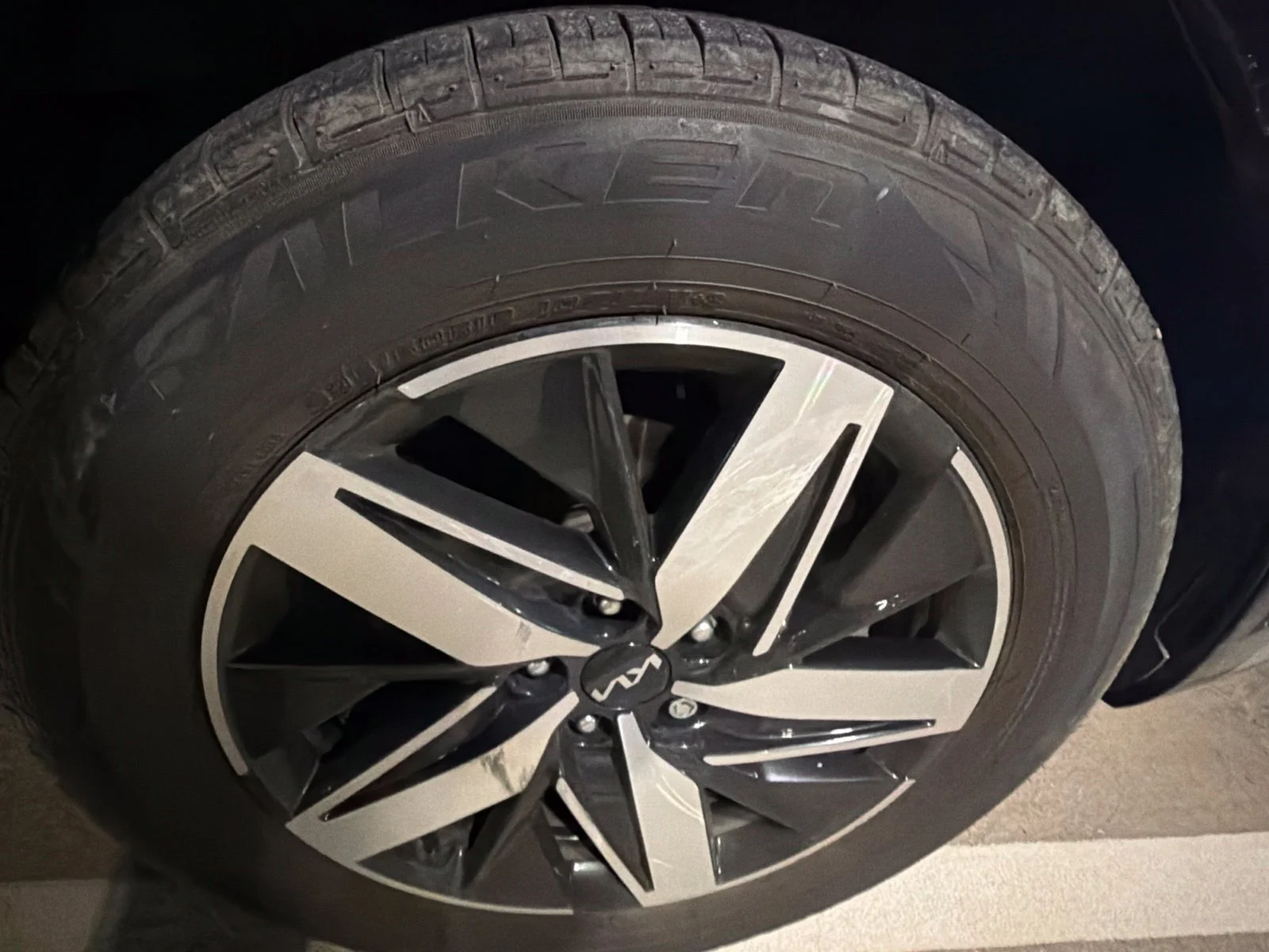 Used 2022 Gray Kia EX image 27