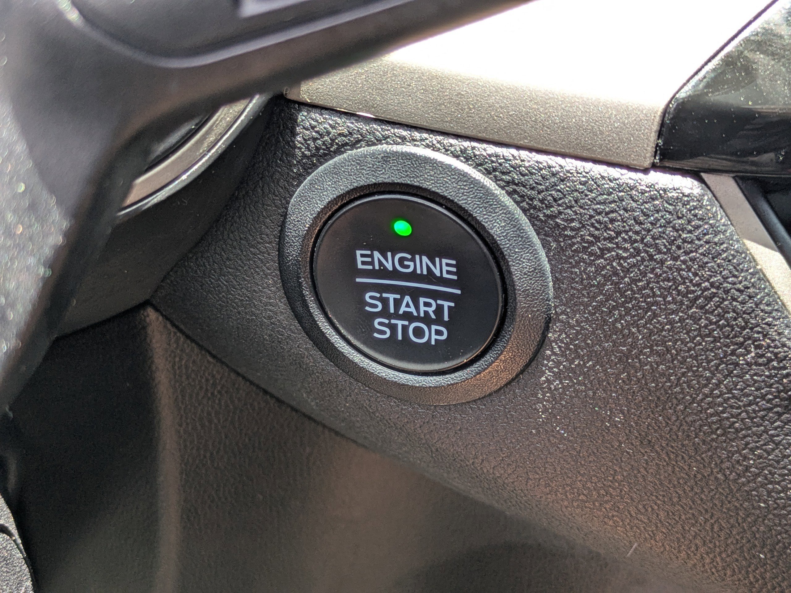 Used 2022  Ford SE image 26